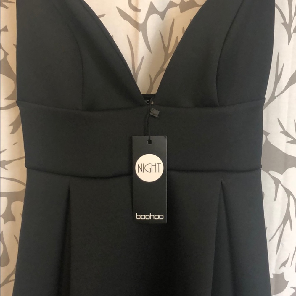 New! boohoo little black dress - Picture 3 of 3
